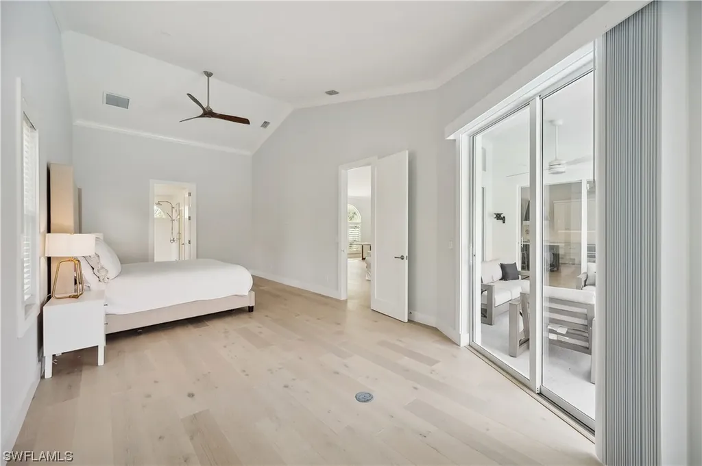 2104 Mission Drive Naples FL 34109