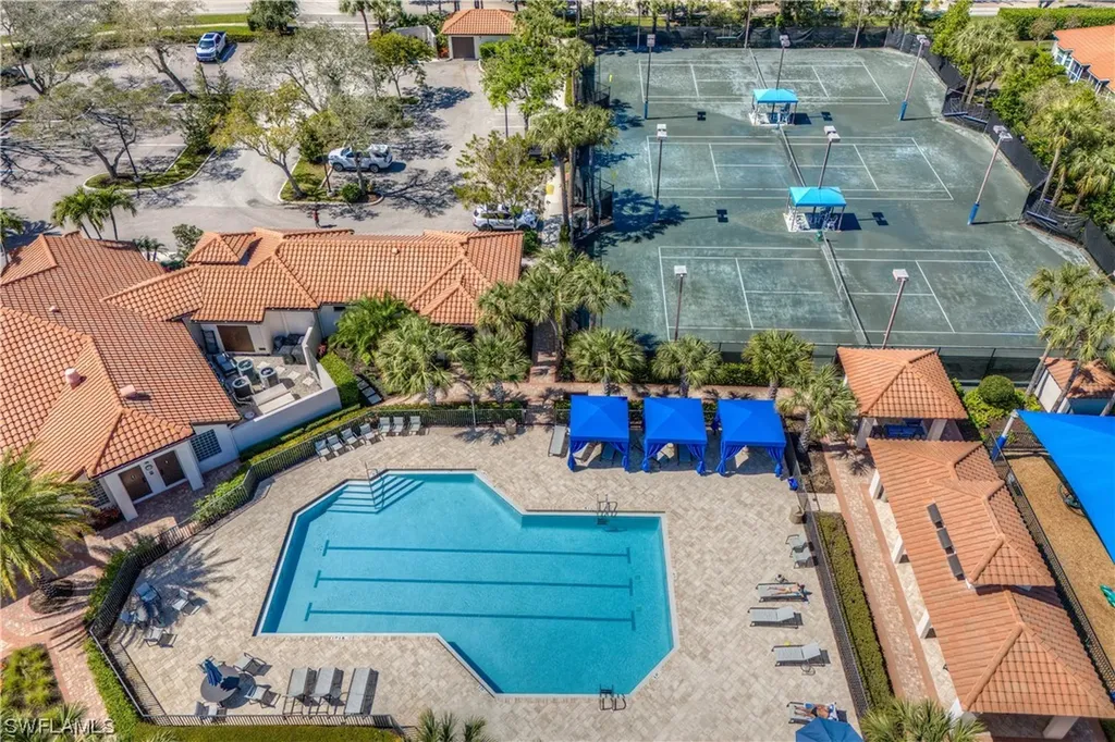 2104 Mission Drive Naples FL 34109