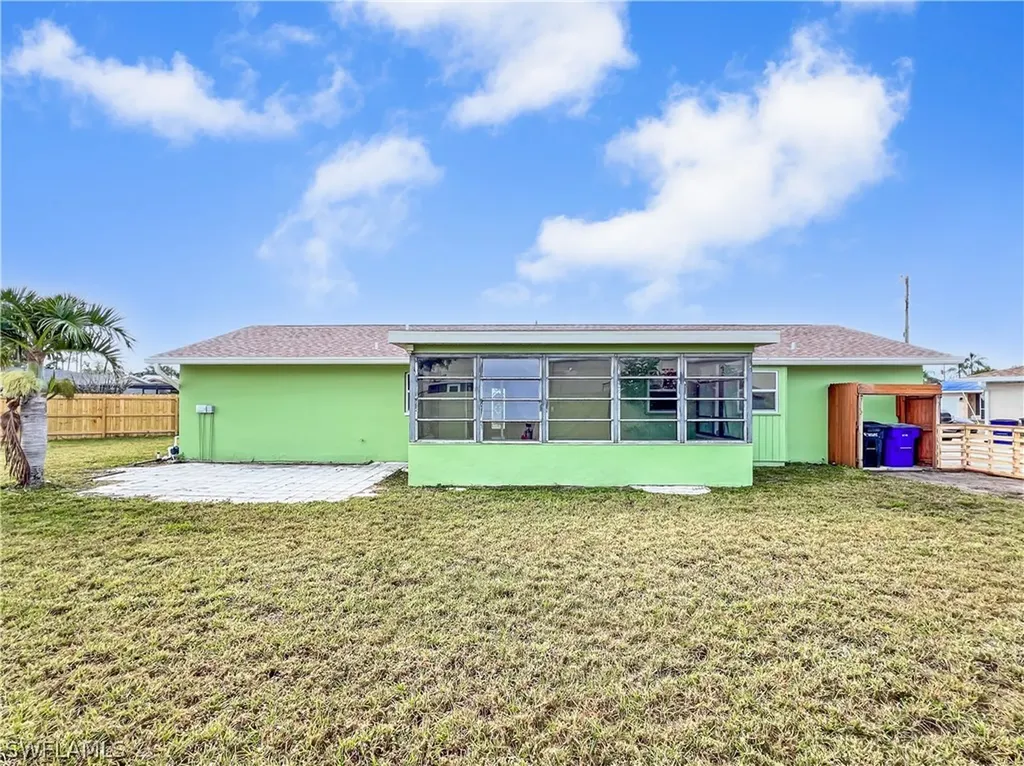 5997 Sonnet Court North Fort Myers FL 33903