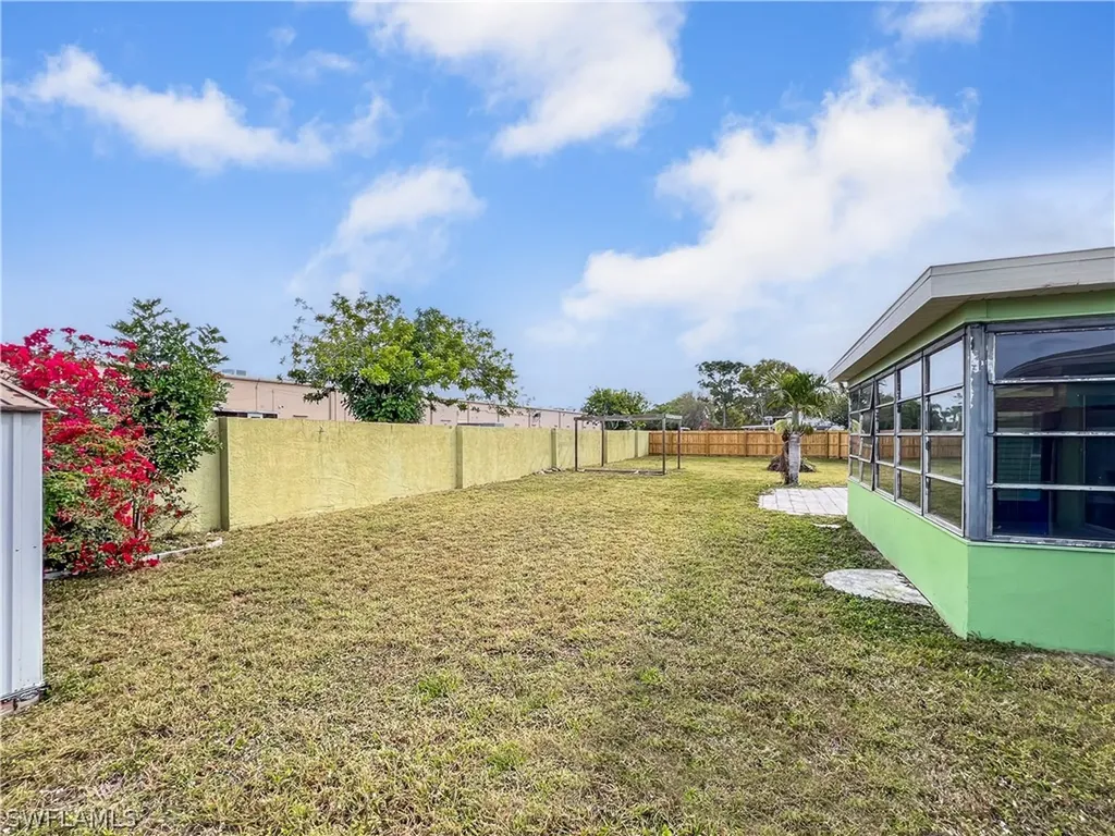 5997 Sonnet Court North Fort Myers FL 33903