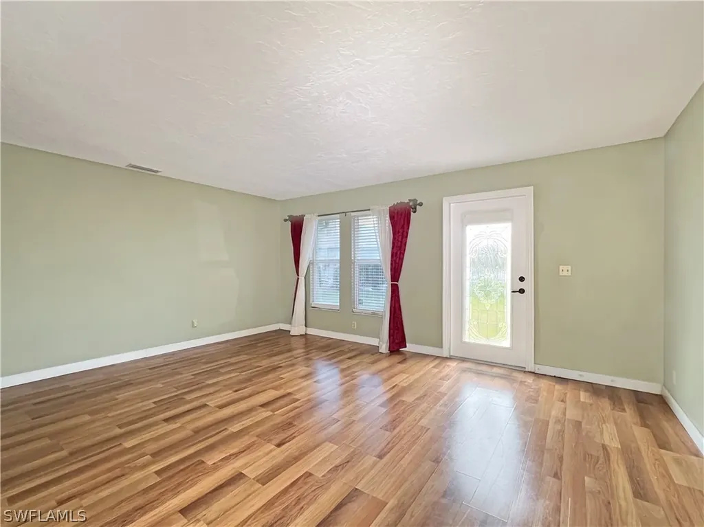 5997 Sonnet Court North Fort Myers FL 33903