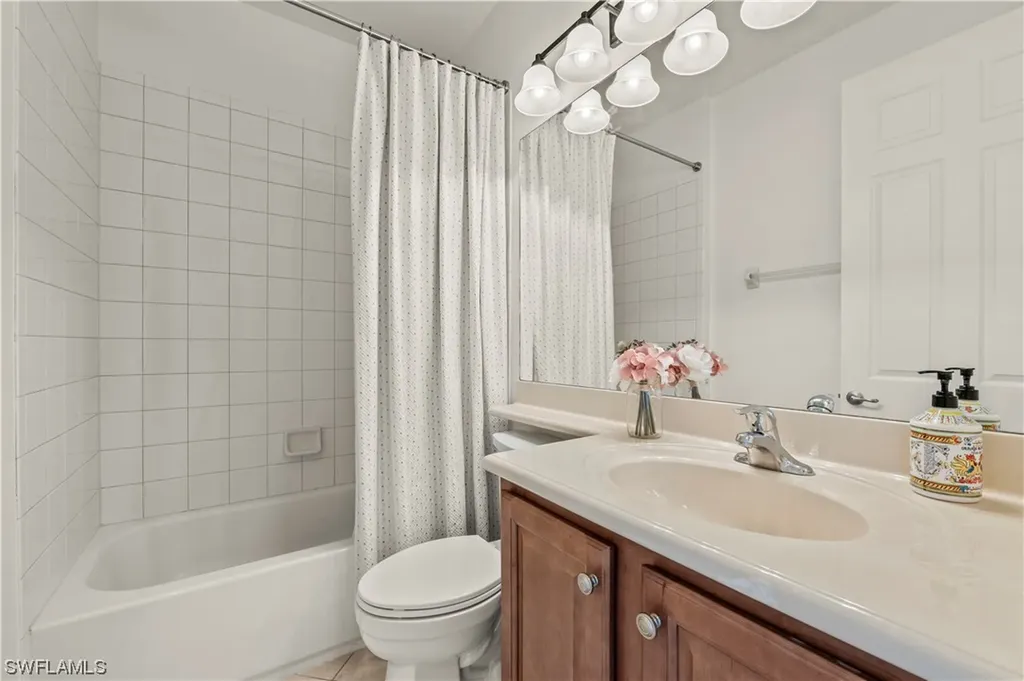 6522 Monterey Point Naples FL 34105