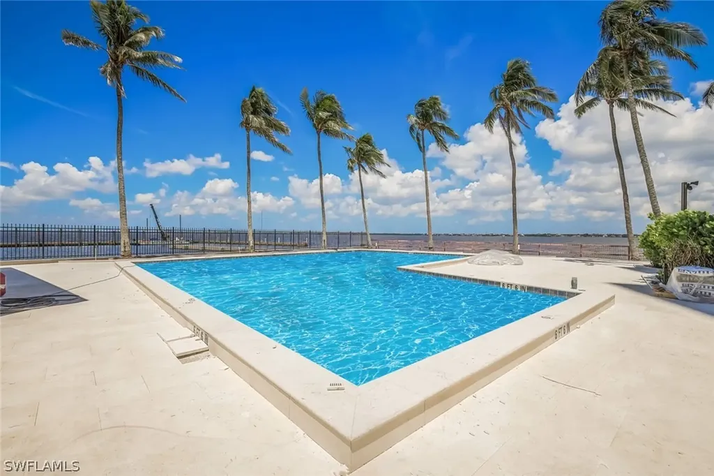 1920 Virginia Avenue Fort Myers FL 33901