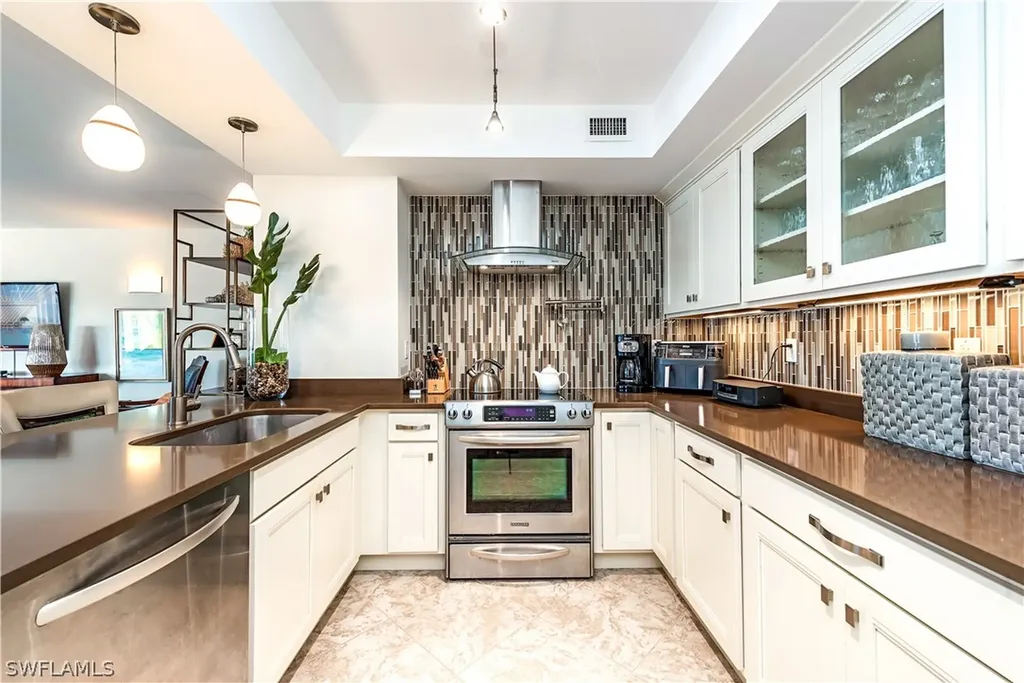 3115 Gulf Shore Boulevard N Naples FL 34103