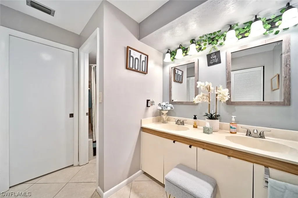 907 Big Pine Way Fort Myers FL 33907
