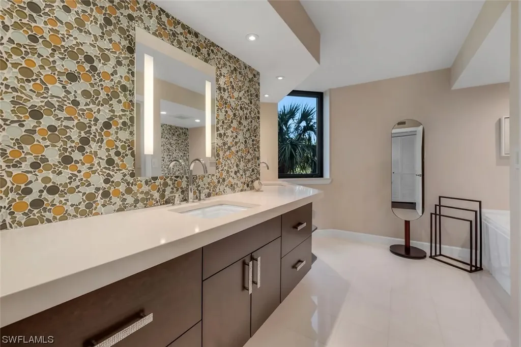5555 Heron Point Drive Naples FL 34108