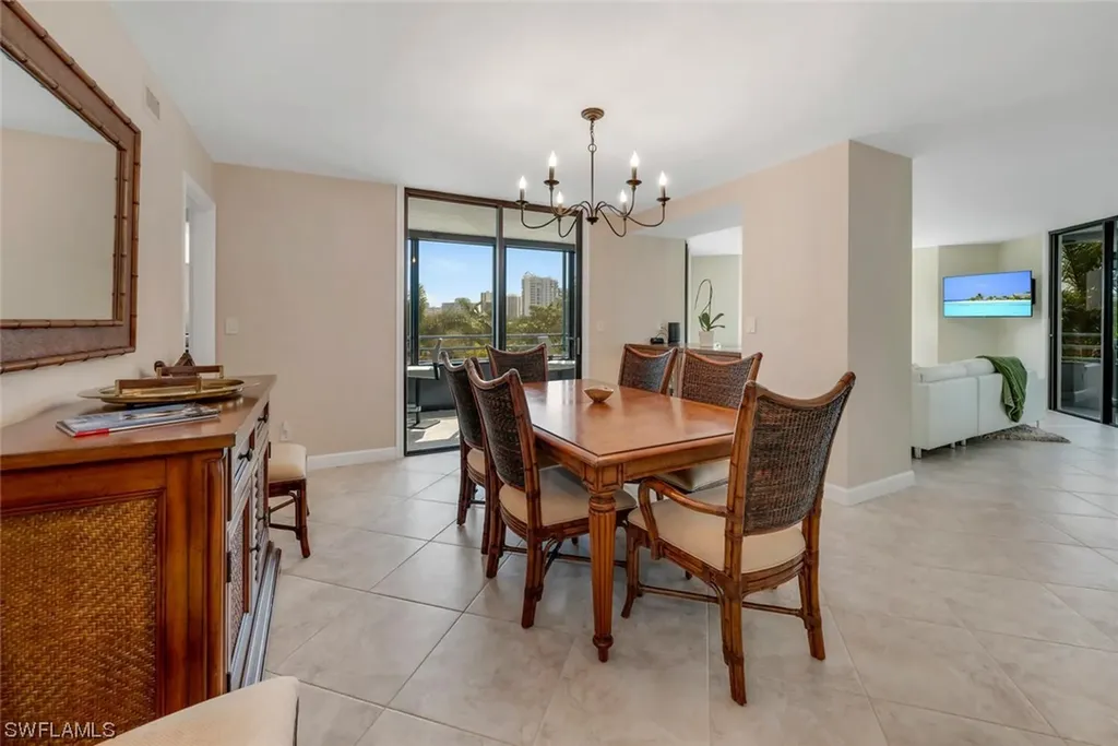 5555 Heron Point Drive Naples FL 34108