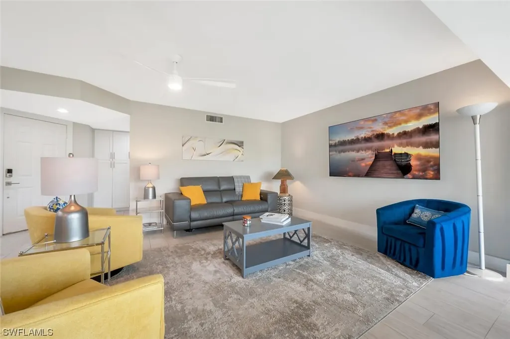 607 Beachwalk Circle Naples FL 34108