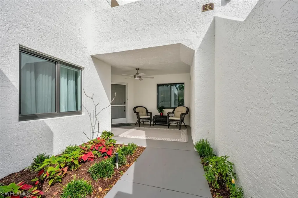 607 Beachwalk Circle Naples FL 34108