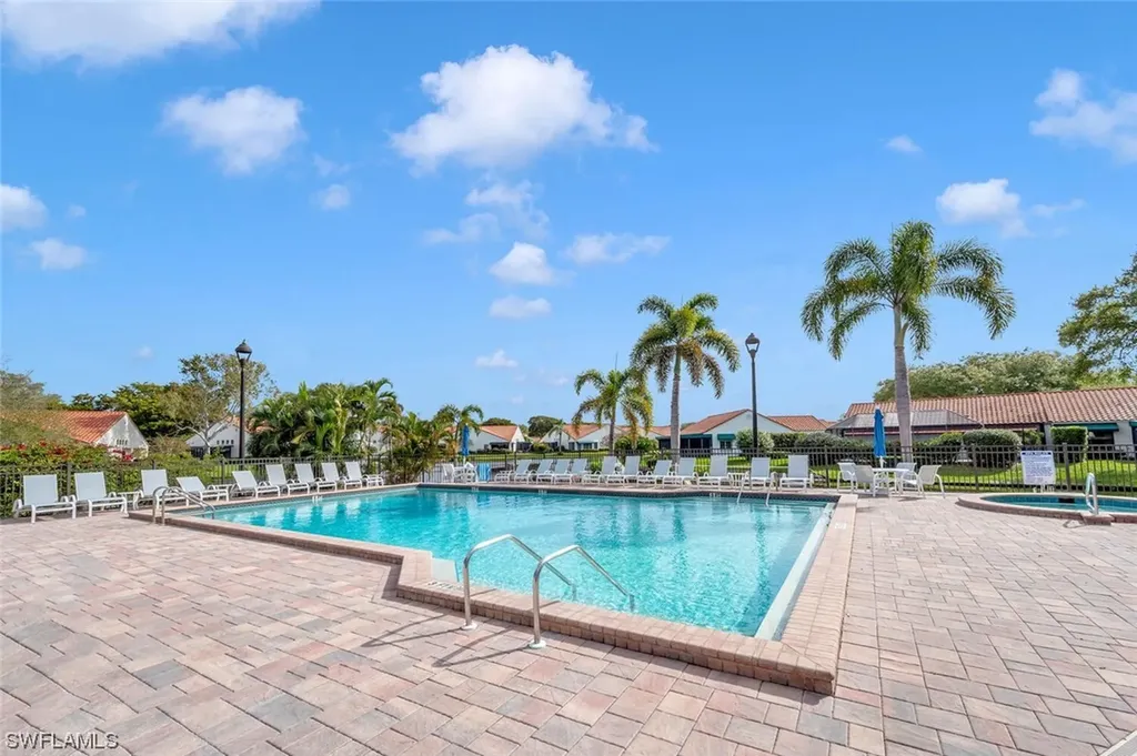 607 Beachwalk Circle Naples FL 34108