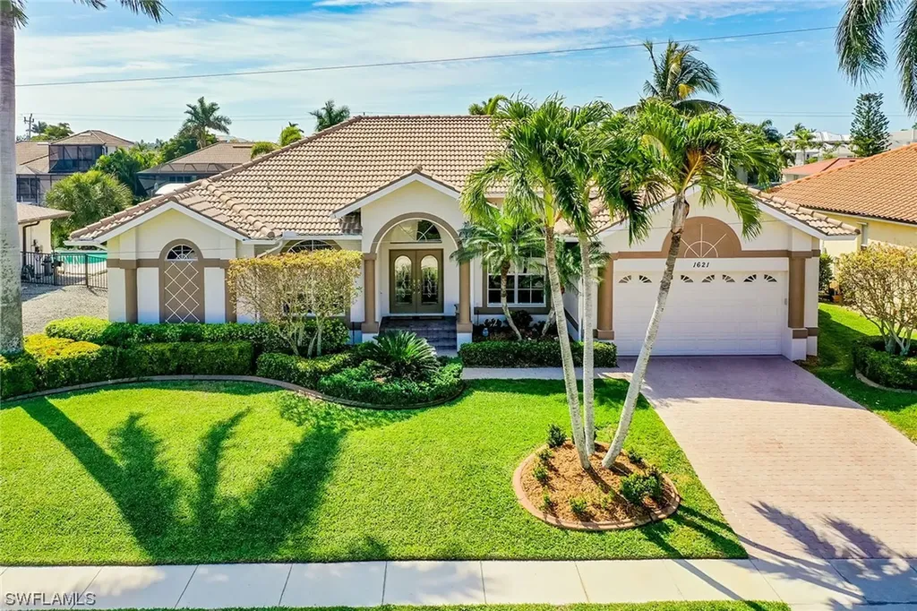 1621 Almeria Court Marco Island FL 34145