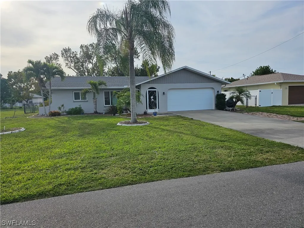 1814 SE 15th Place Cape Coral FL 33990