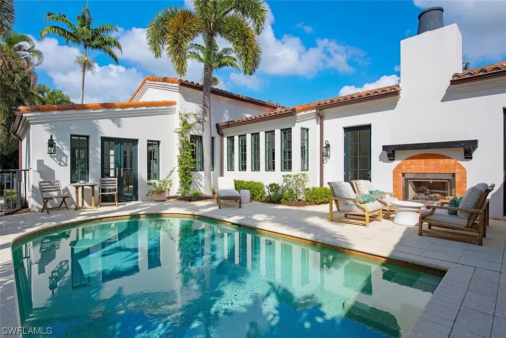 16631 Cortona Lane Naples FL 34110