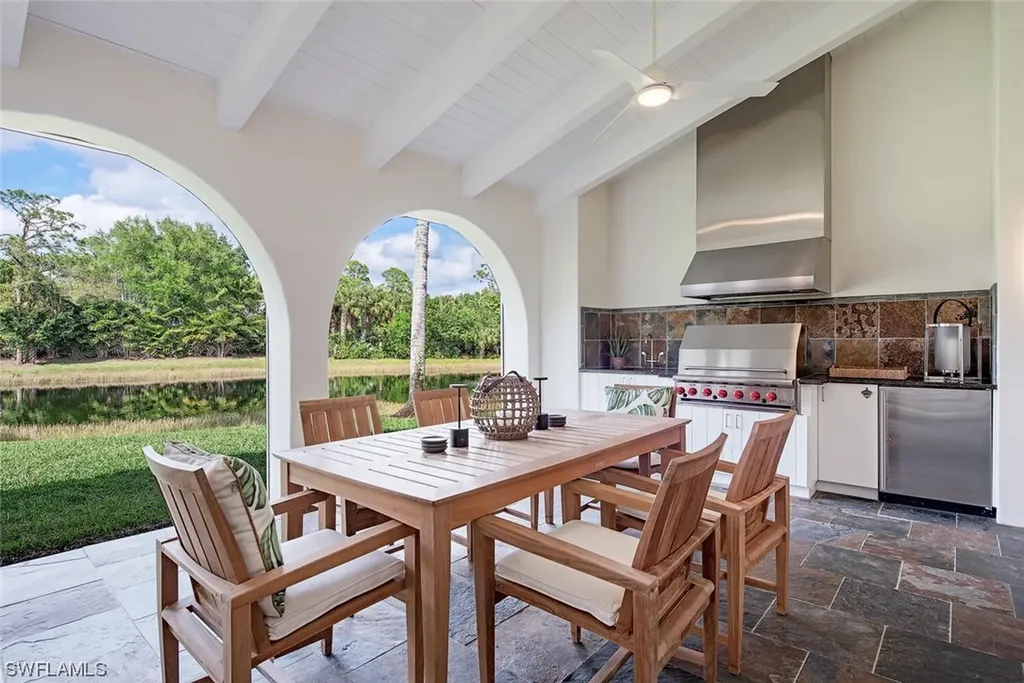 16631 Cortona Lane Naples FL 34110
