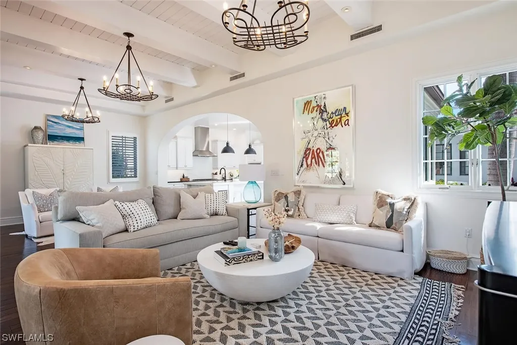 16631 Cortona Lane Naples FL 34110