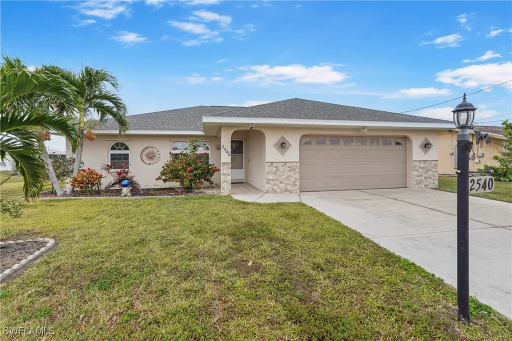 2540 Shelby Parkway Cape Coral FL 33904
