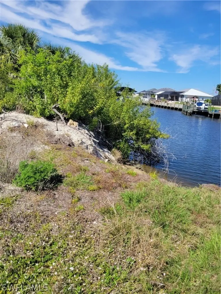 1015 NW 33rd Avenue Cape Coral FL 33993