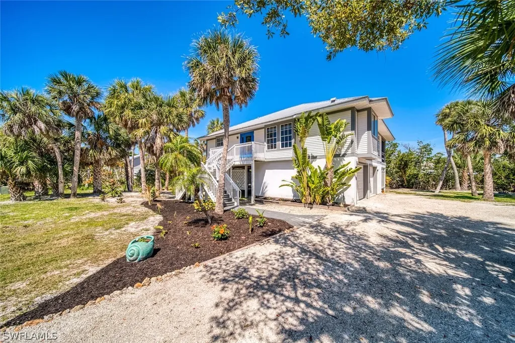 6424 Pine Avenue Sanibel FL 33957
