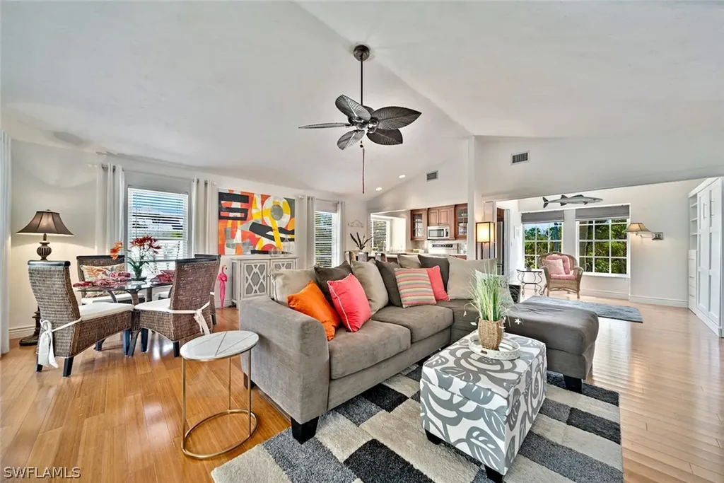 6424 Pine Avenue Sanibel FL 33957