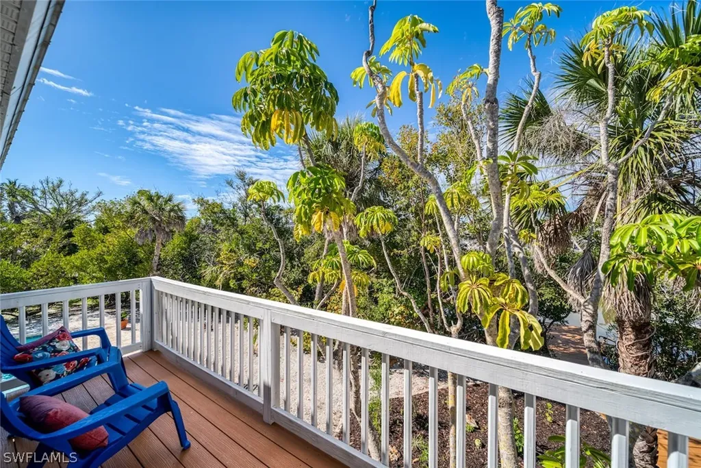 6424 Pine Avenue Sanibel FL 33957