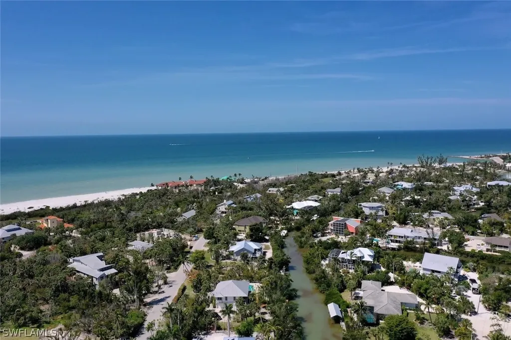 6424 Pine Avenue Sanibel FL 33957
