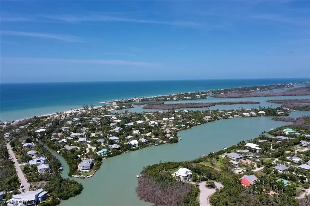 6424 Pine Avenue Sanibel FL 33957