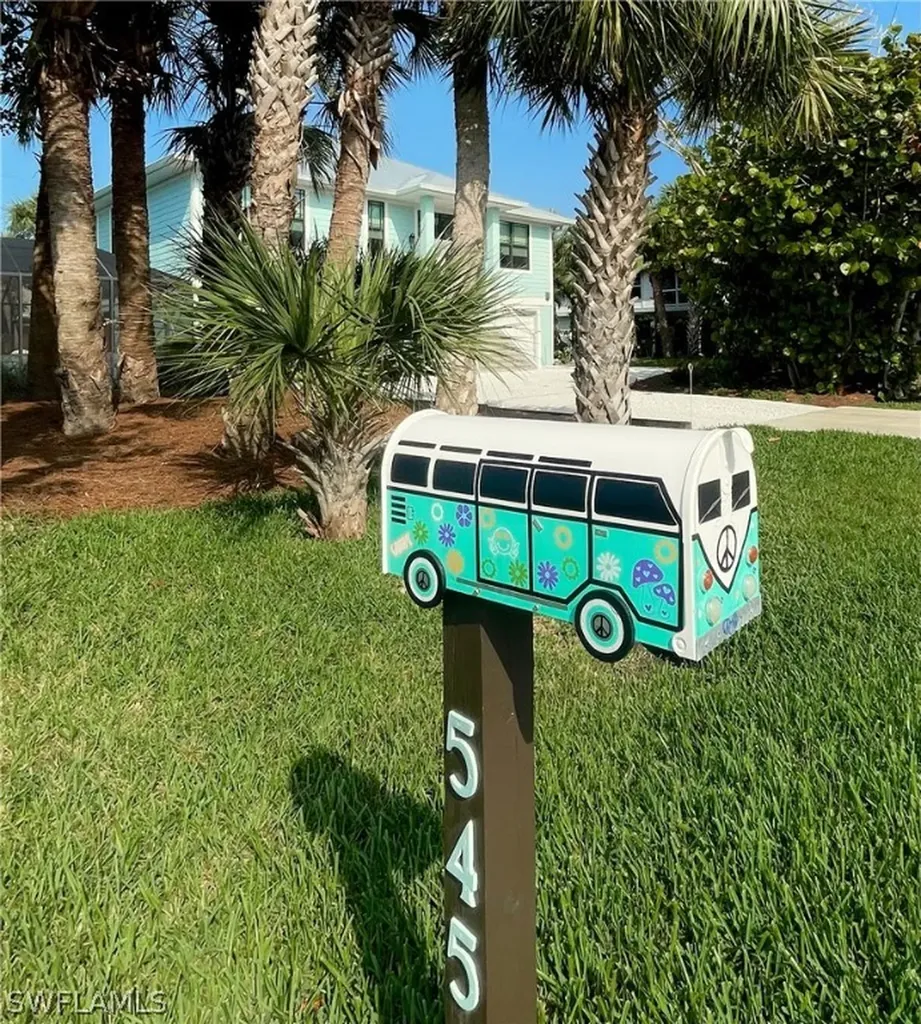 545 Rabbit Road Sanibel FL 33957