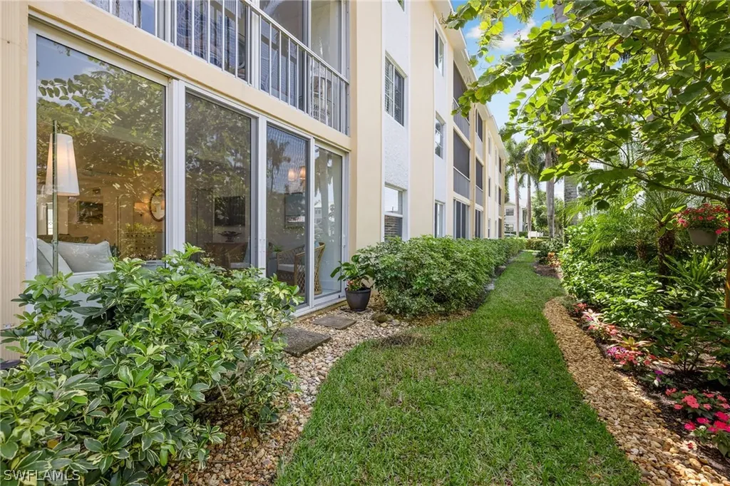 900 8th Avenue S Naples FL 34102