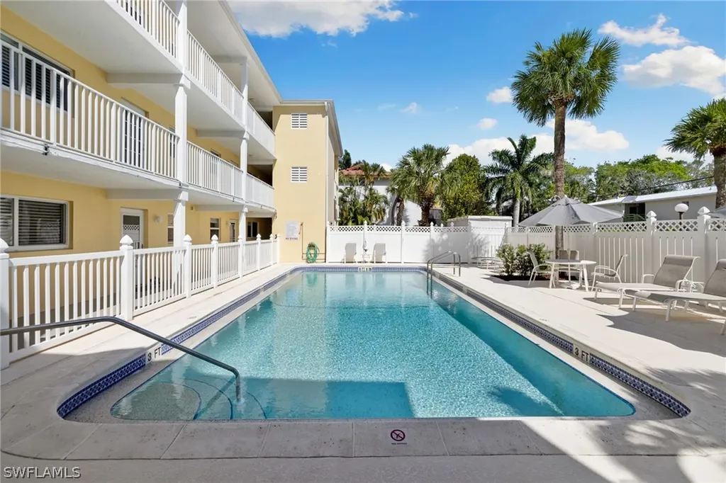 900 8th Avenue S Naples FL 34102