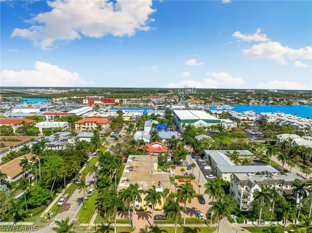 900 8th Avenue S Naples FL 34102