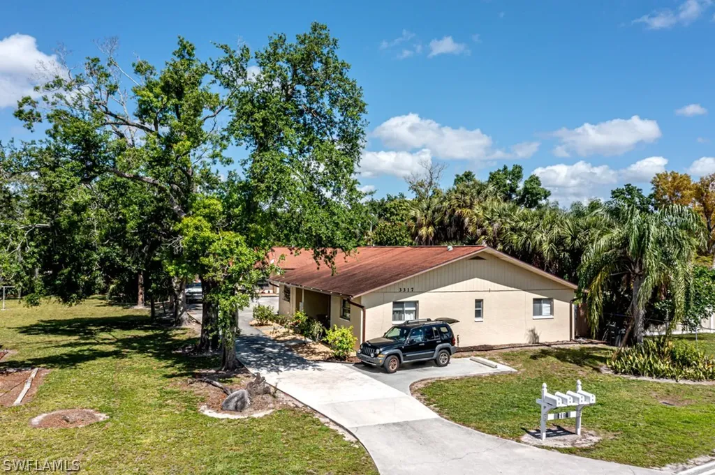 3317 Edgewood Avenue Fort Myers FL 33916