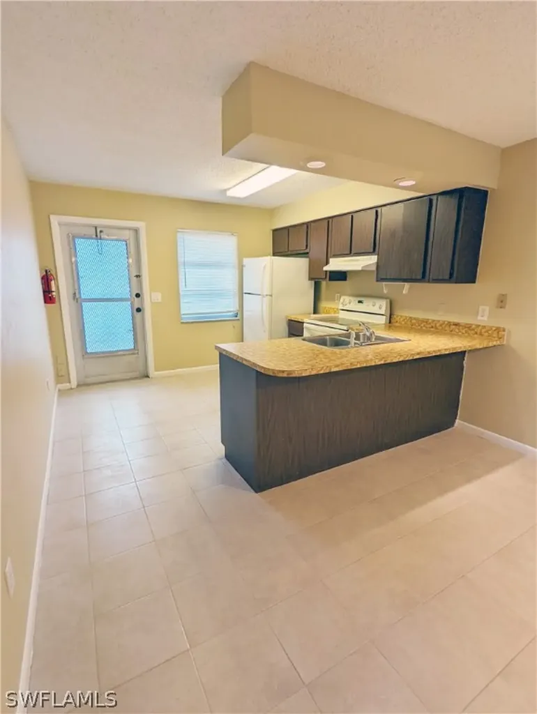 3227-3233 Edgewood Avenue Fort Myers FL 33916