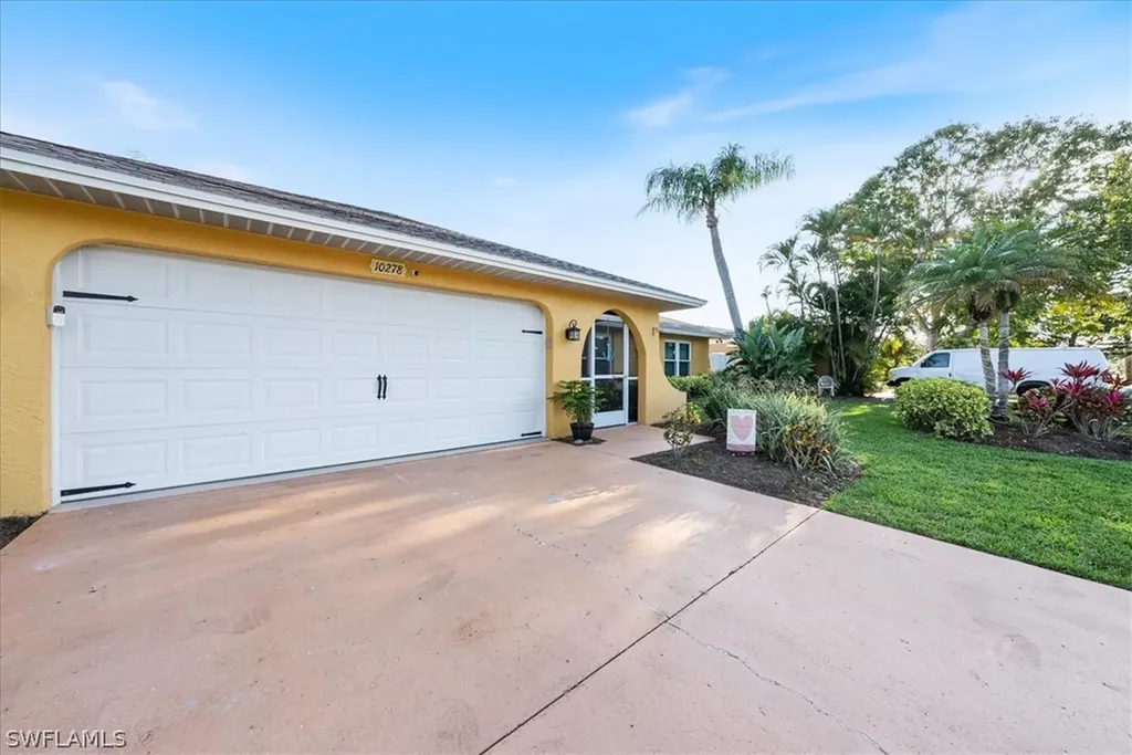 10278 Sandy Hollow Lane Bonita Springs FL 34135