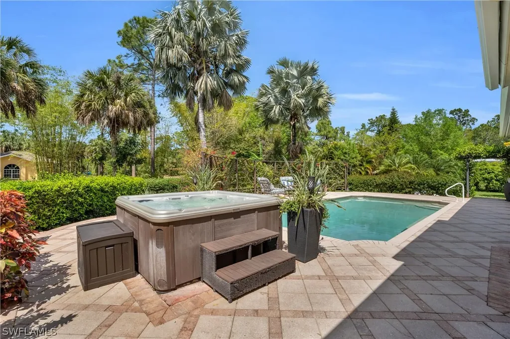 481 31st Street SW Naples FL 34117