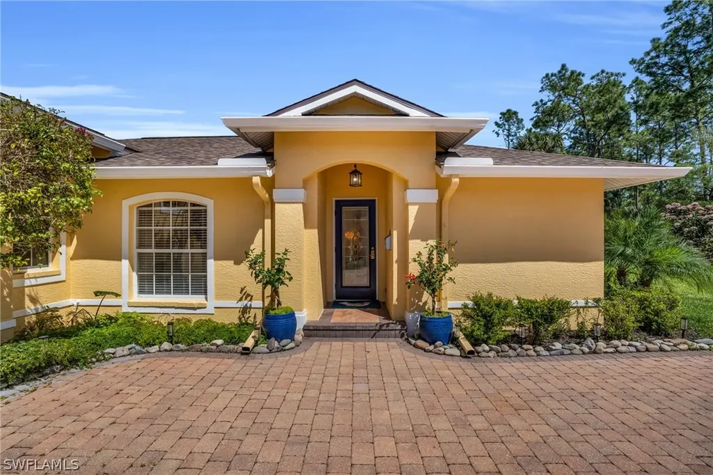 481 31st Street SW Naples FL 34117