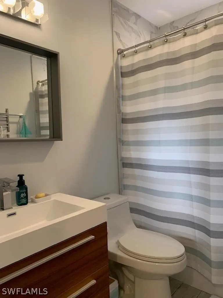 683 102nd Avenue N Naples FL 34108