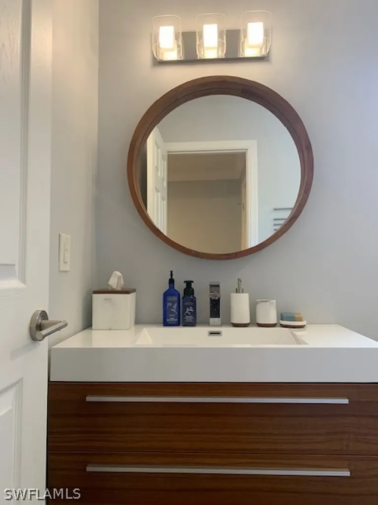 683 102nd Avenue N Naples FL 34108