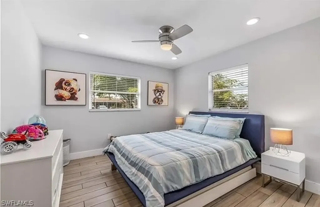 683 102nd Avenue N Naples FL 34108