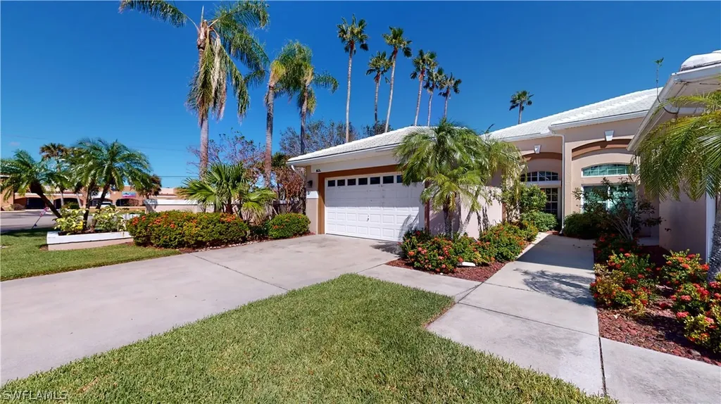 8676 Franchi Boulevard Fort Myers FL 33919