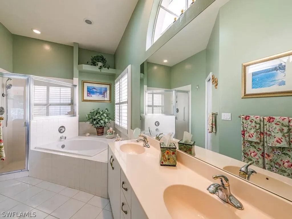 702 Lambton Lane Naples FL 34104