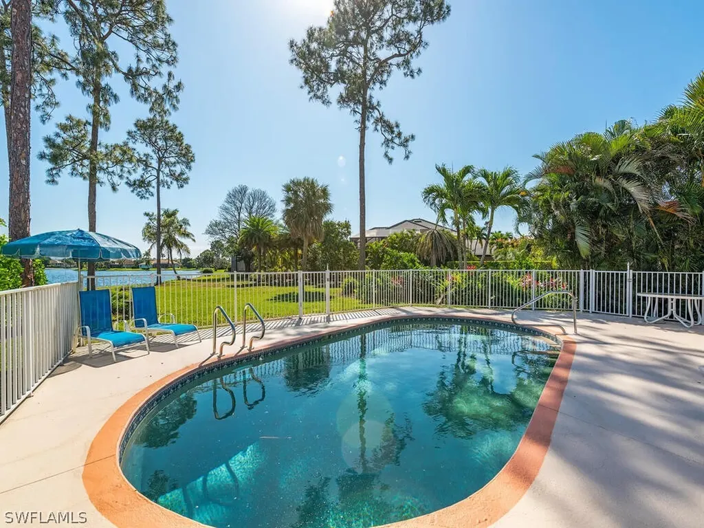 702 Lambton Lane Naples FL 34104