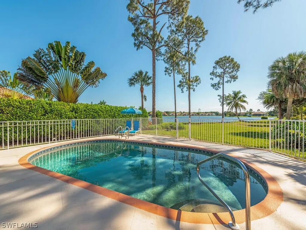 702 Lambton Lane Naples FL 34104