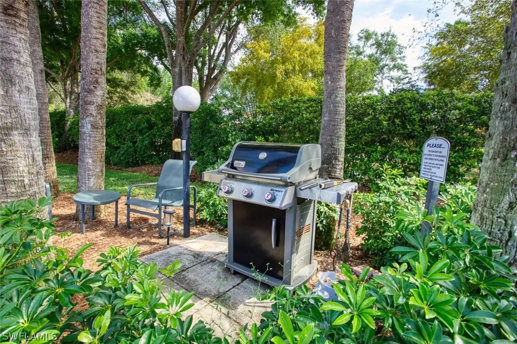 8365 Excalibur Circle Naples FL 34108