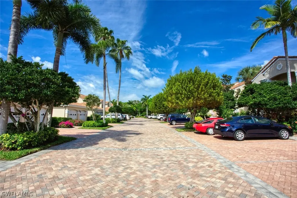 8365 Excalibur Circle Naples FL 34108