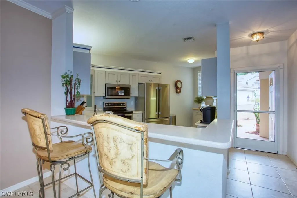 8365 Excalibur Circle Naples FL 34108