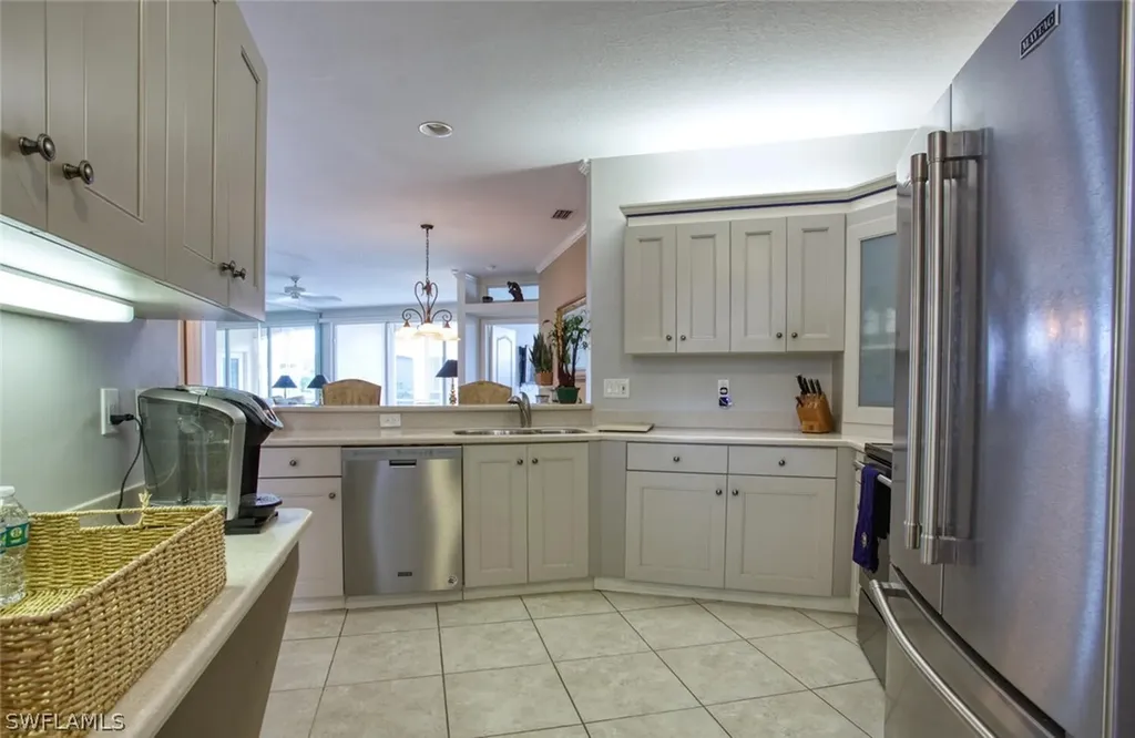8365 Excalibur Circle Naples FL 34108