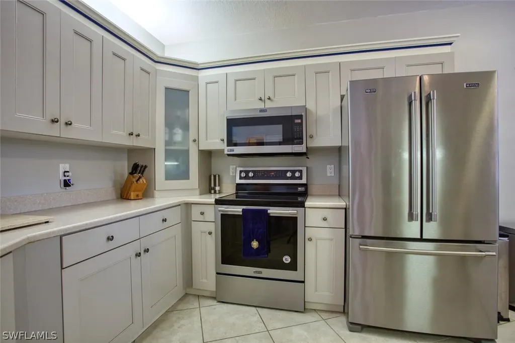 8365 Excalibur Circle Naples FL 34108