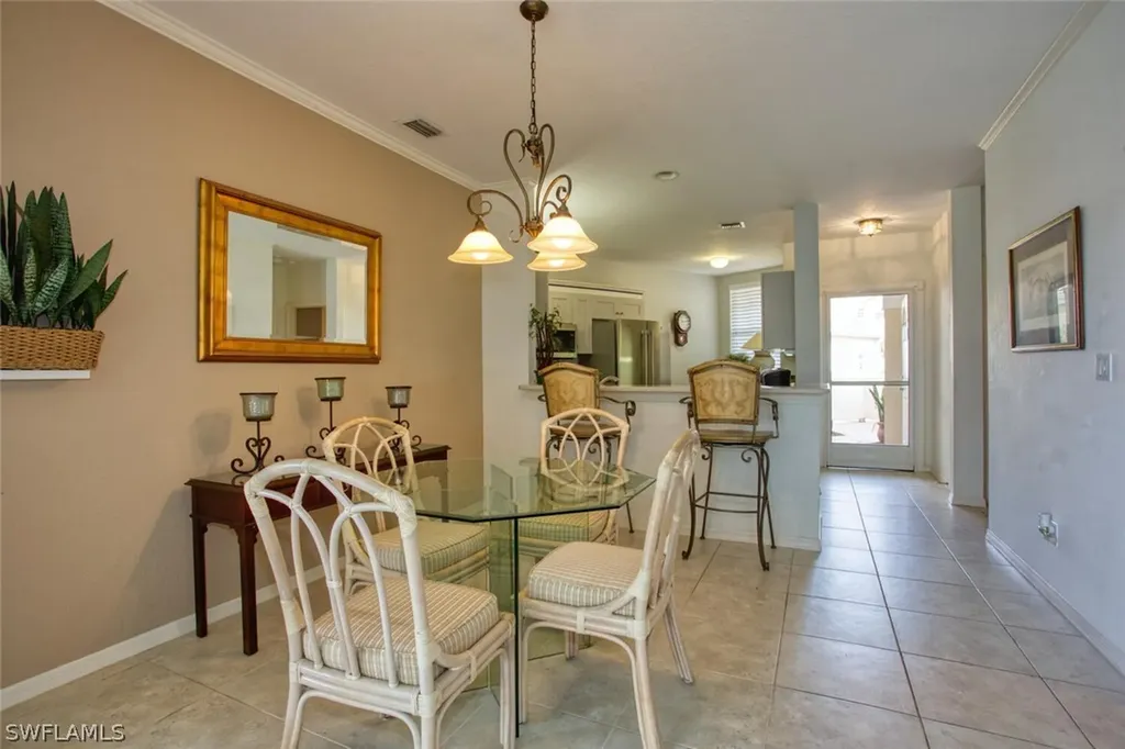 8365 Excalibur Circle Naples FL 34108