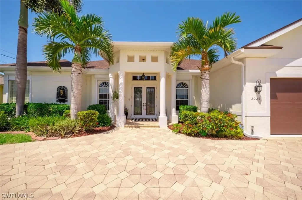 2025 SW 45th Terrace Cape Coral FL 33914