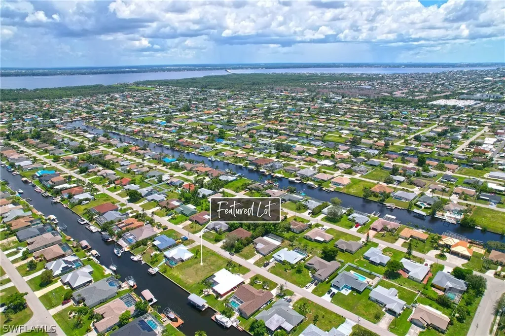 1709 SE 12th Street Cape Coral FL 33990